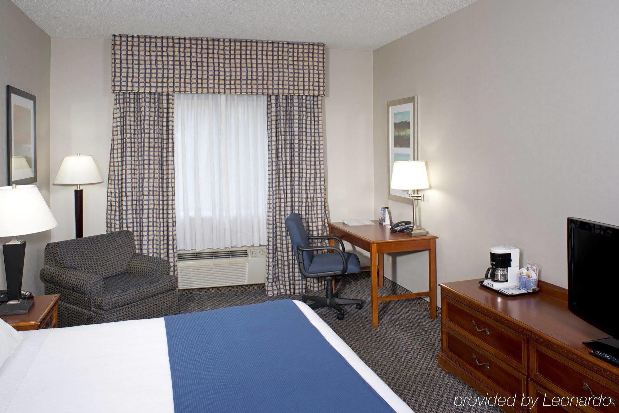 Holiday Inn Express & Suites East Greenbush Albany-Skyline An Ihg Hotel Rensselaer Номер фото